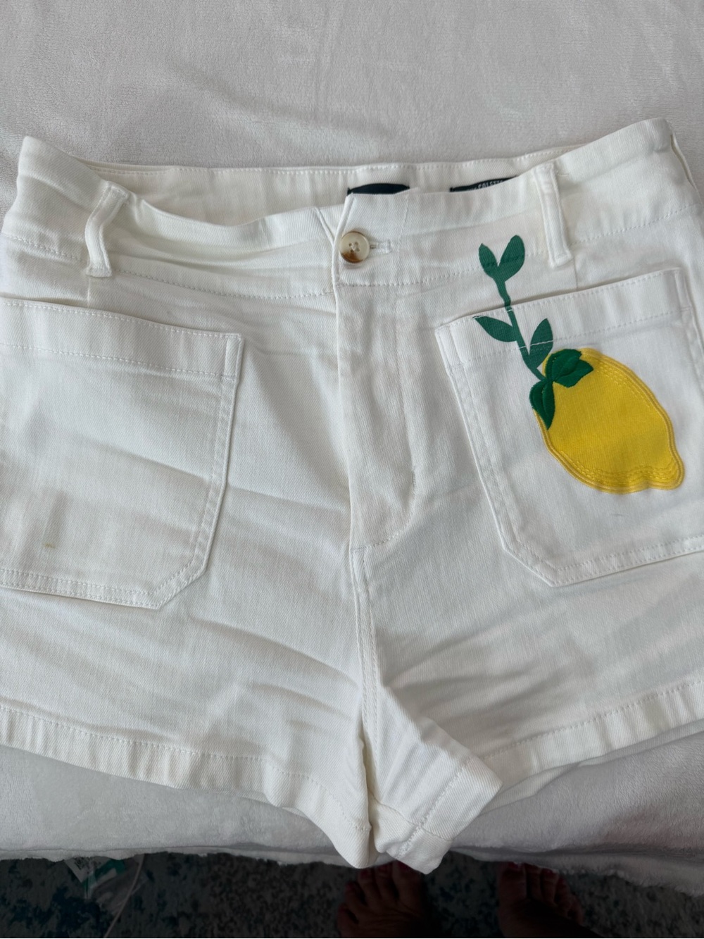 Maeve by Anthropologie The Colette Lemon White Shorts Sz 31 D83